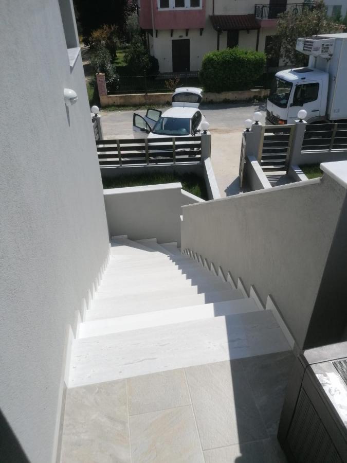 Paparouna Nikiti  Exterior photo